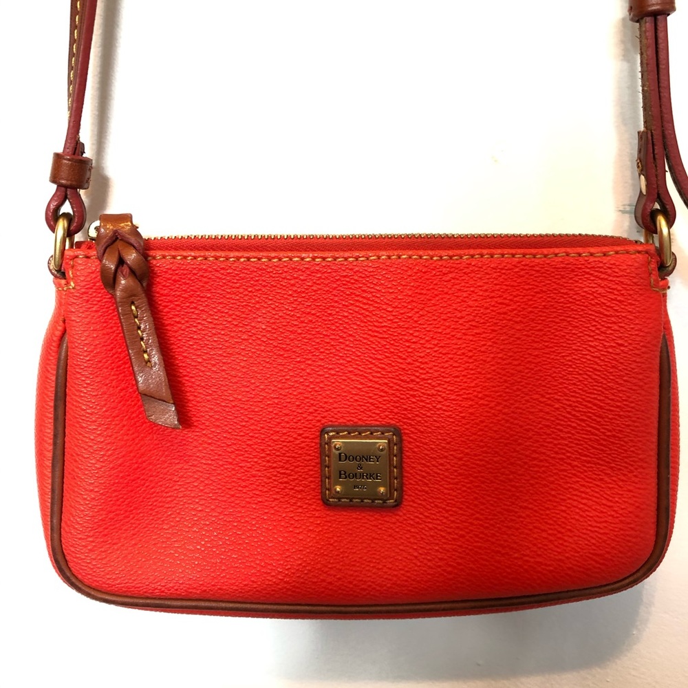 Dooney Bourke 1975 crossbody